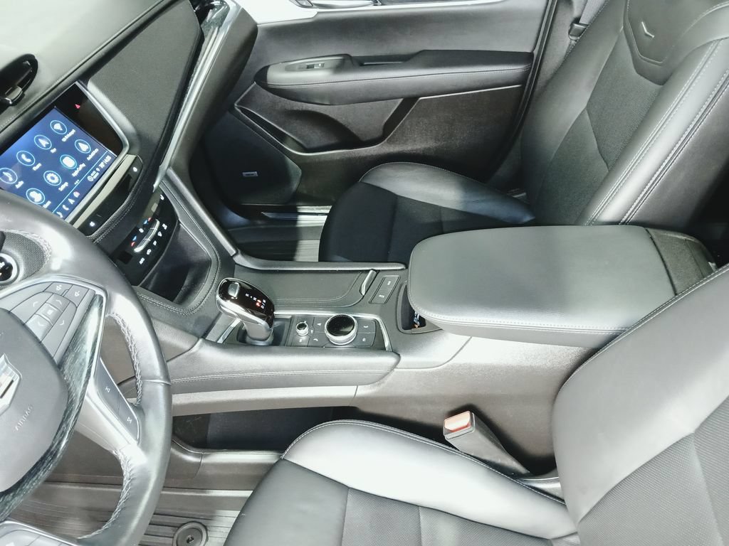 Certified 2022 Cadillac XT5 Premium Luxury AWD/4WD image 18