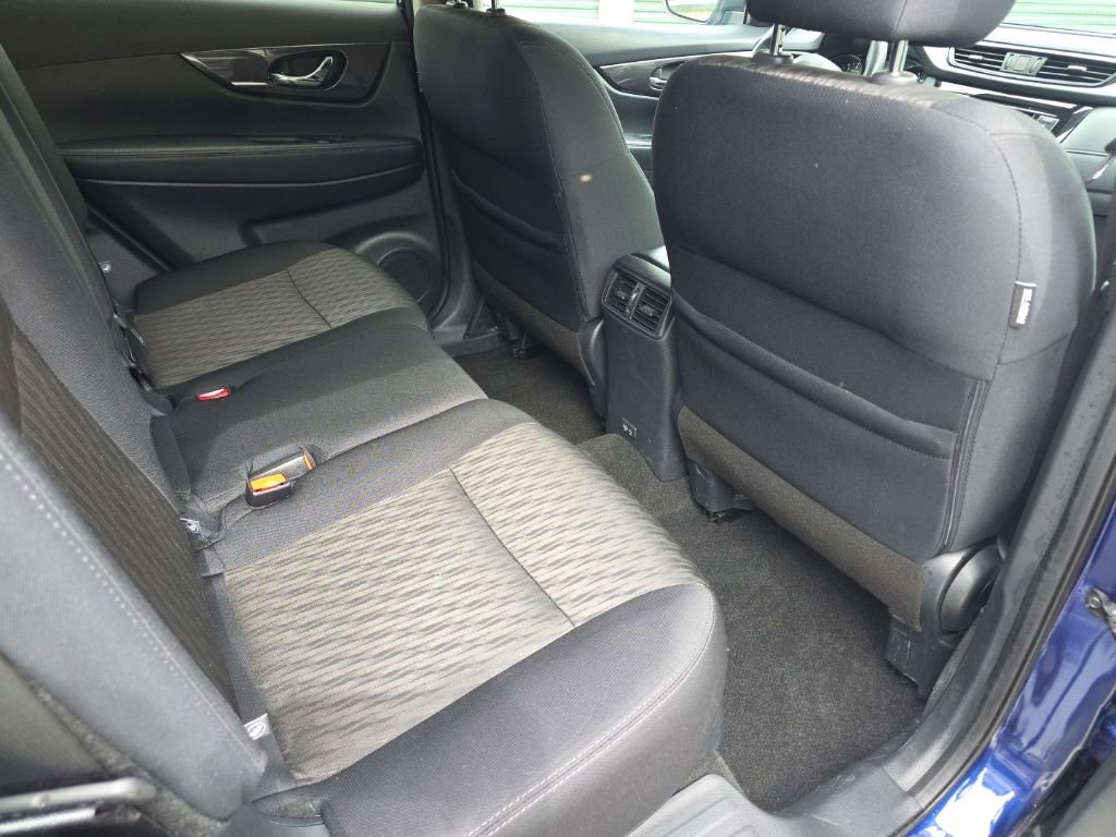 Used 2019 Nissan Rogue SV w/ Premium Package AWD/4WD image 15