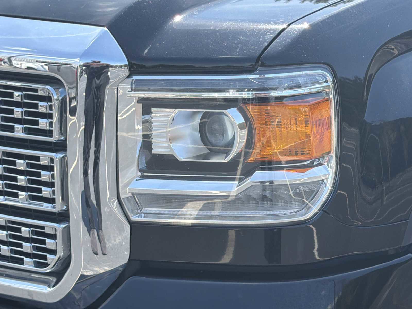 Used 2018 GMC Sierra 2500 Denali w/ Duramax Plus Package image 32