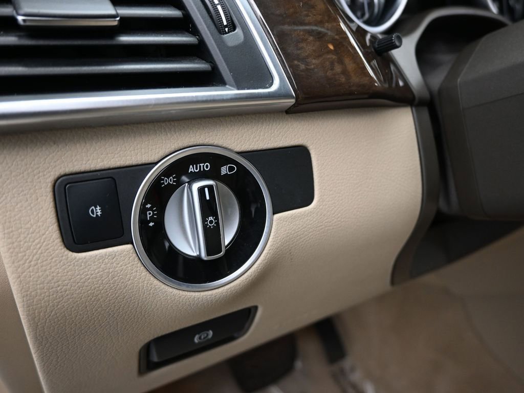 Used 2015 Mercedes-Benz ML 350 4MATIC image 23