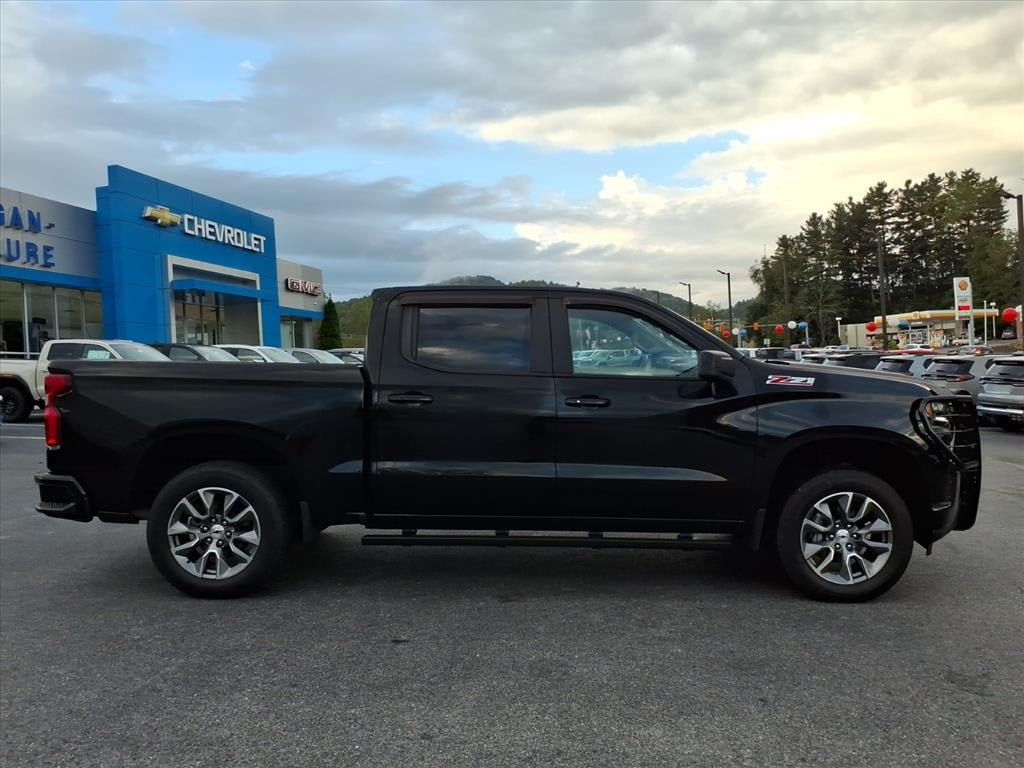 Used 2021 Chevrolet Silverado 1500 RST w/ Convenience Package II AWD/4WD image 9