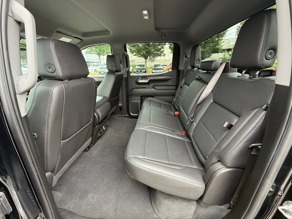 Used 2024 GMC Sierra 1500 SLT AWD/4WD image 24