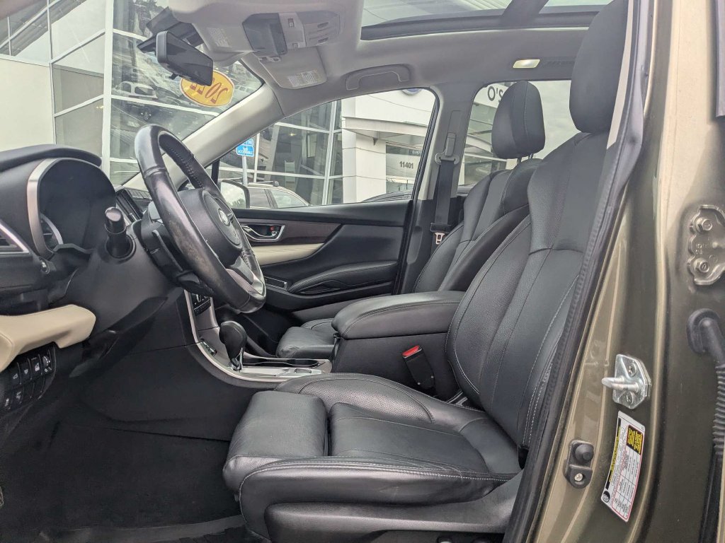 Used 2022 Subaru Ascent Touring w/ Popular Package #2A AWD/4WD image 2