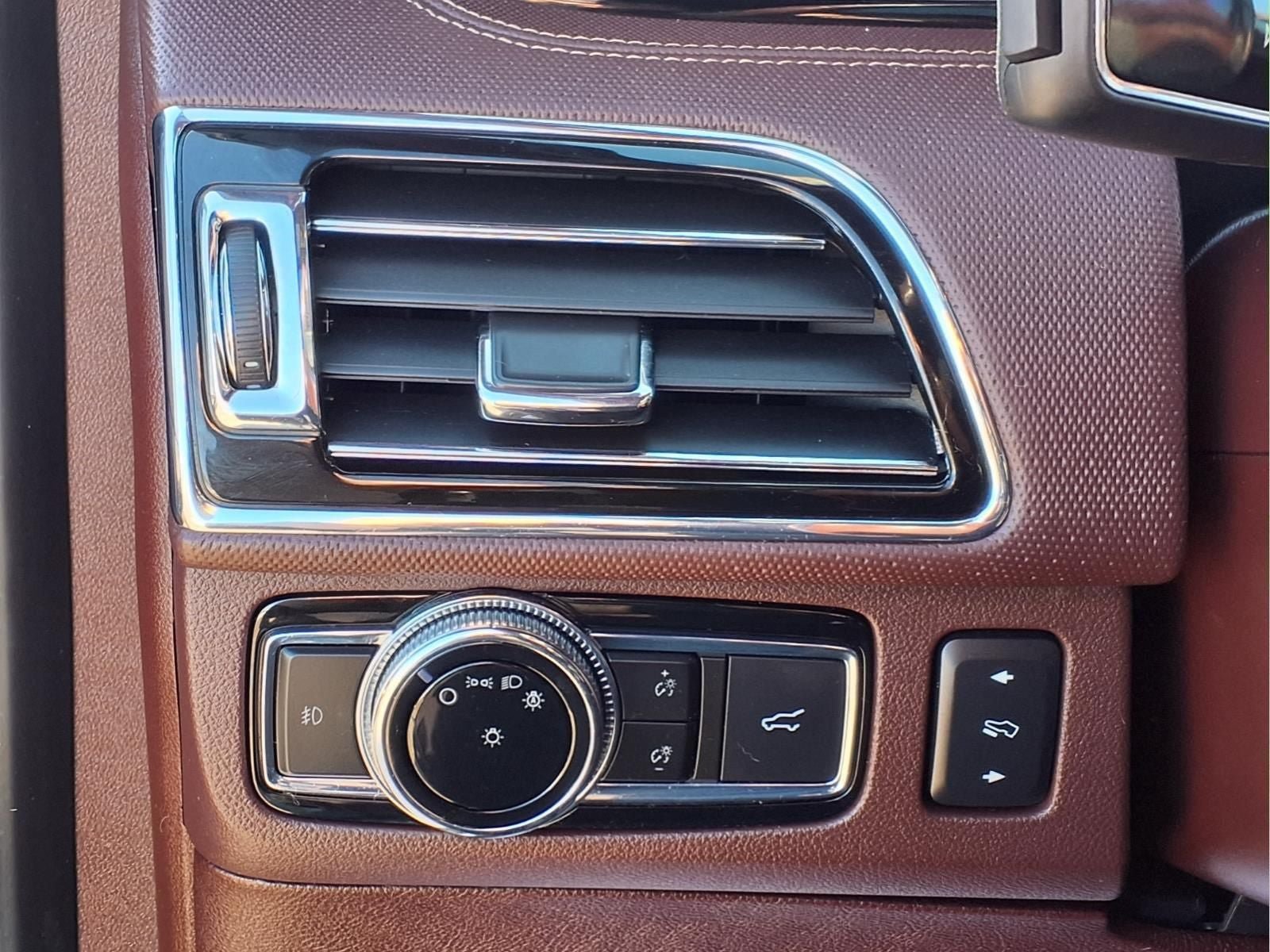 Used 2021 Lincoln Navigator Black Label AWD/4WD image 19