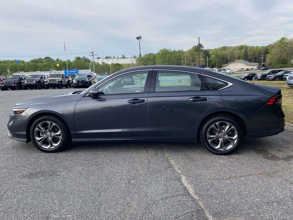 Used 2024 Honda Accord EX image 2
