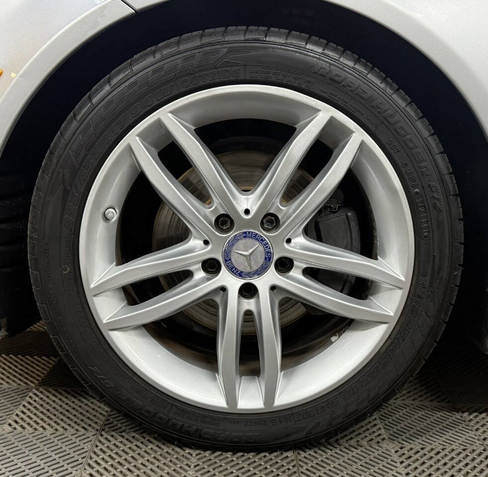 Used 2013 Mercedes-Benz C 250 Sedan image 20