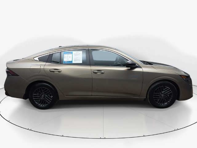 Used 2026 Nissan Sentra SV w/ Floor Mat Package FWD image 5