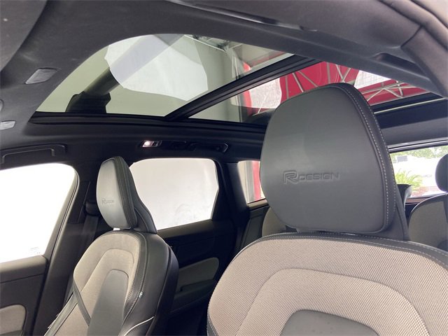 Used 2020 Volvo XC60 T5 R-Design image 31