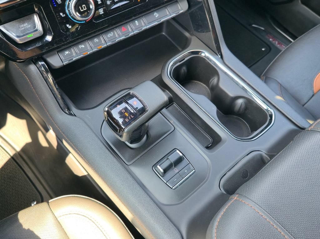 Certified 2023 GMC Sierra 1500 AT4 w/ AT4 Preferred Package AWD/4WD image 17