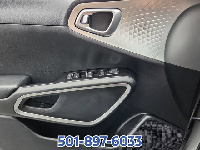 Used 2023 Kia Soul LX w/ LX Technology Package FWD image 24