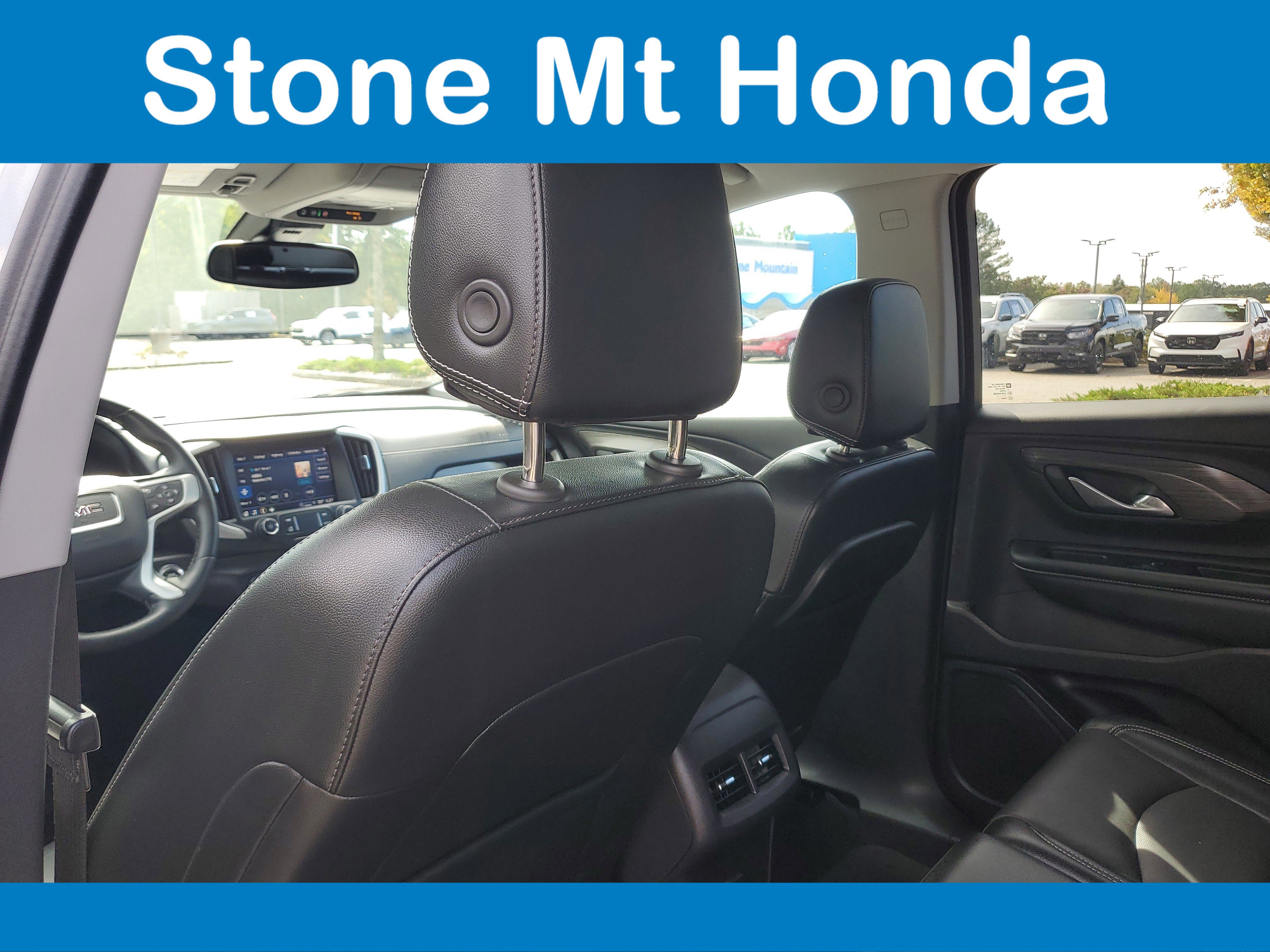 Used 2024 GMC Terrain SLT image 12