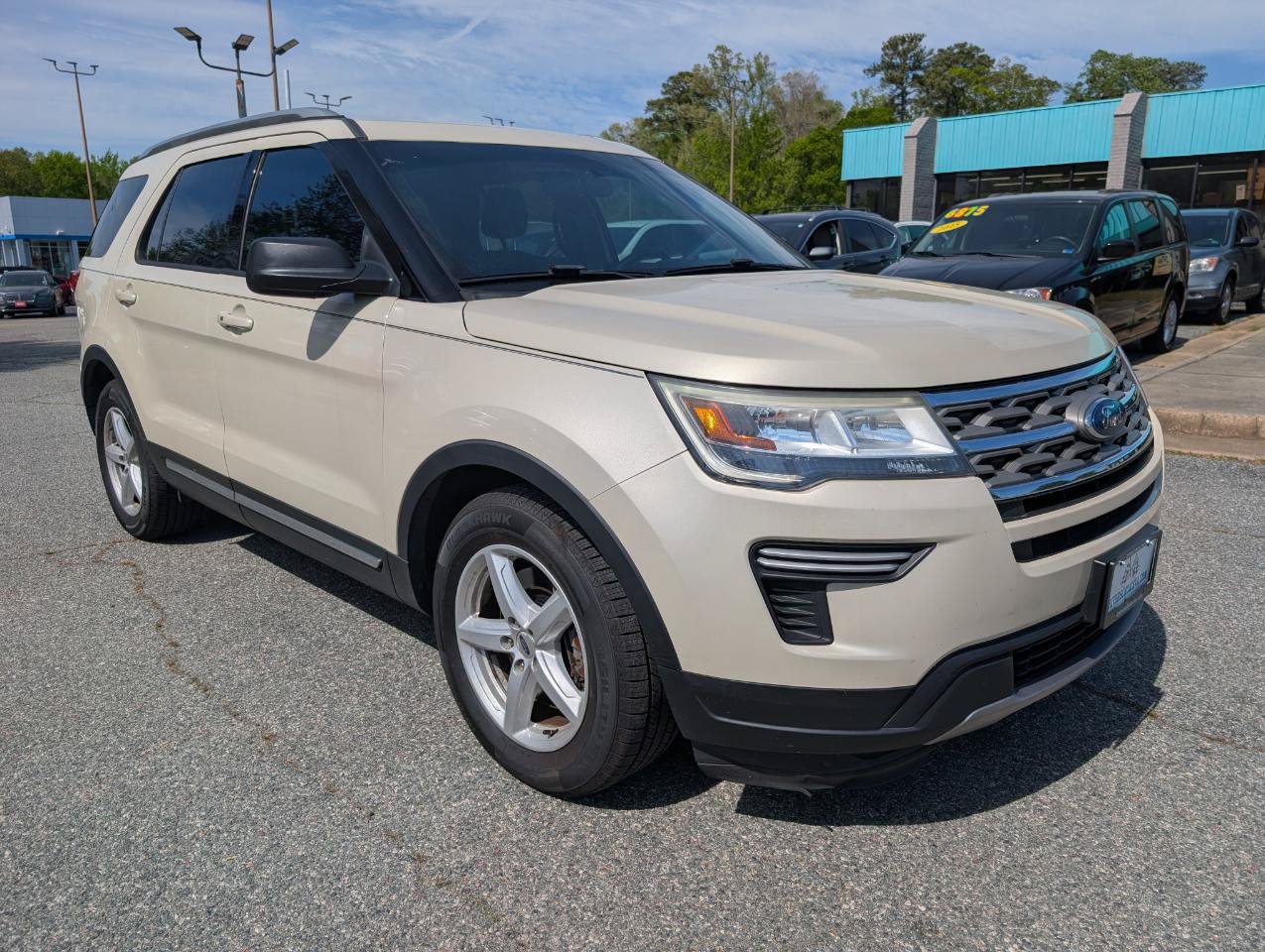 Used 2018 Ford Explorer XLT FWD image 11