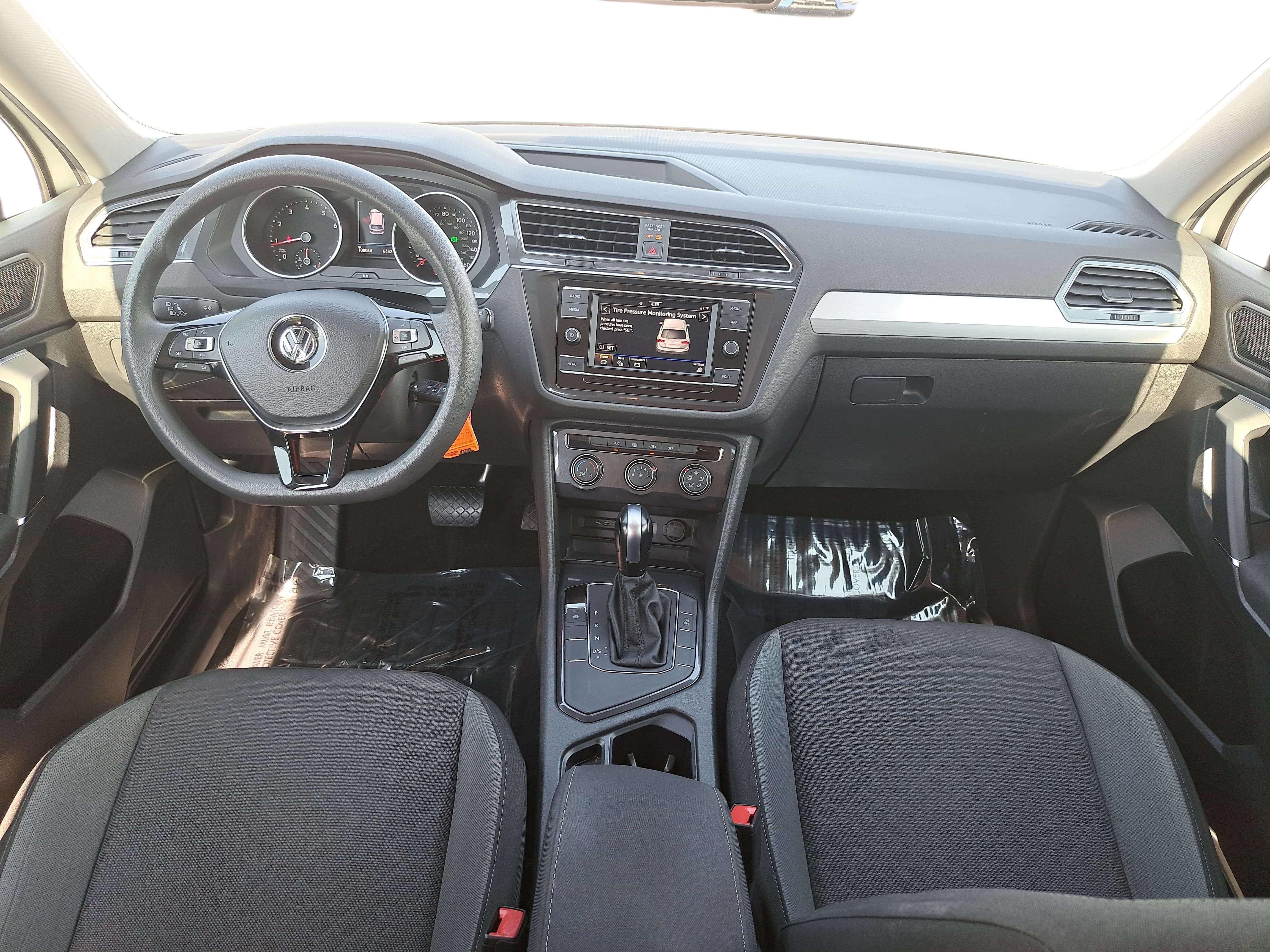 Used 2020 Volkswagen Tiguan S FWD image 9