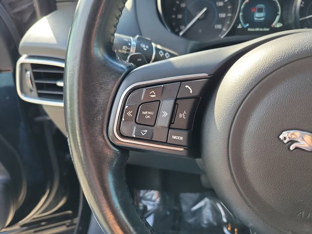 Used 2020 Jaguar F-PACE AWD/4WD image 16