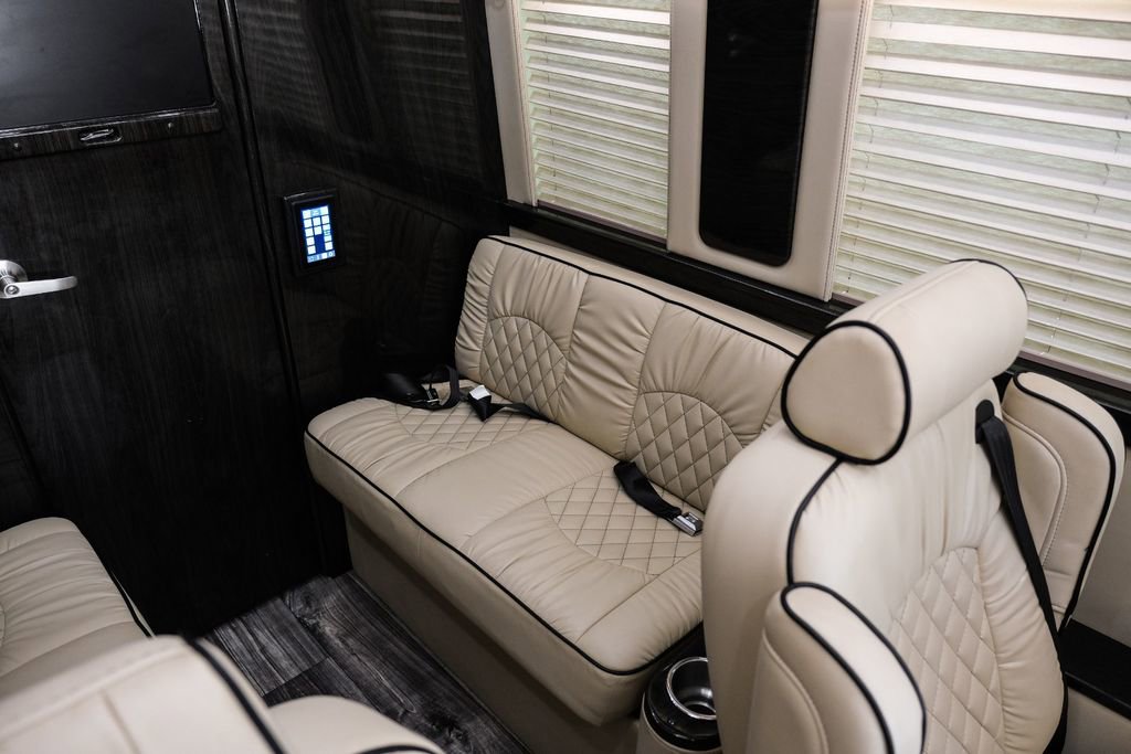 Used 2020 Mercedes-Benz Sprinter 3500 w/ Windows All Around Package image 42