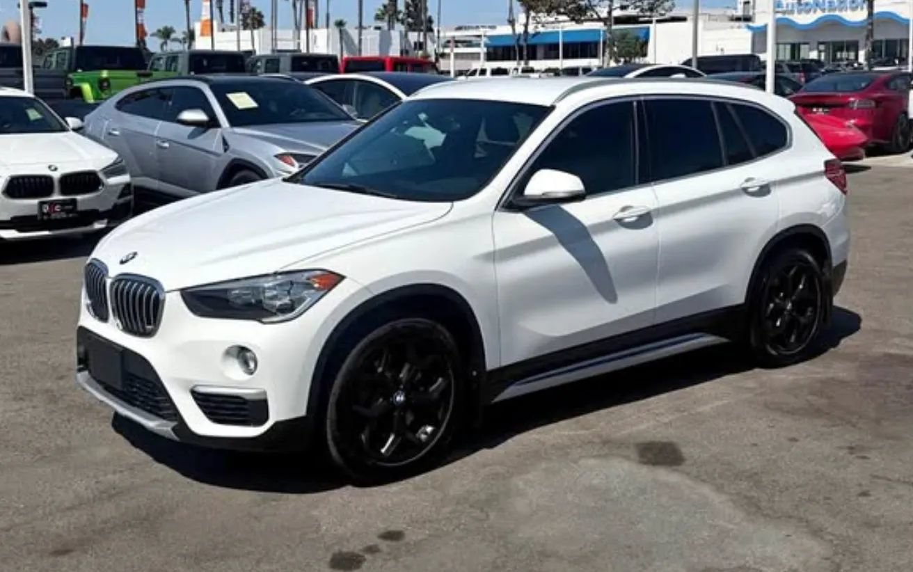 Used 2018 BMW X1 sDrive28i FWD image 2