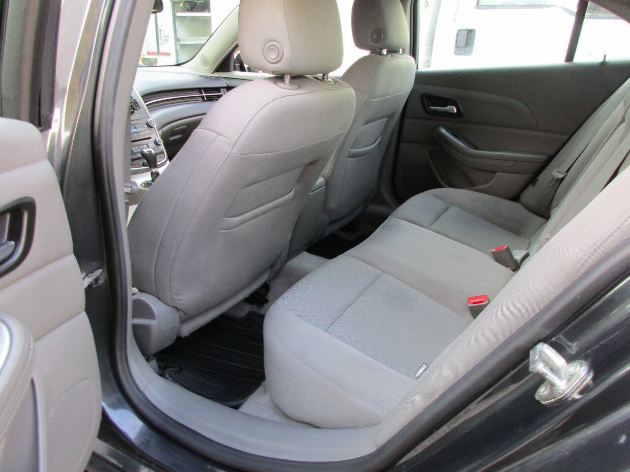 Used 2014 Chevrolet Malibu LS image 4