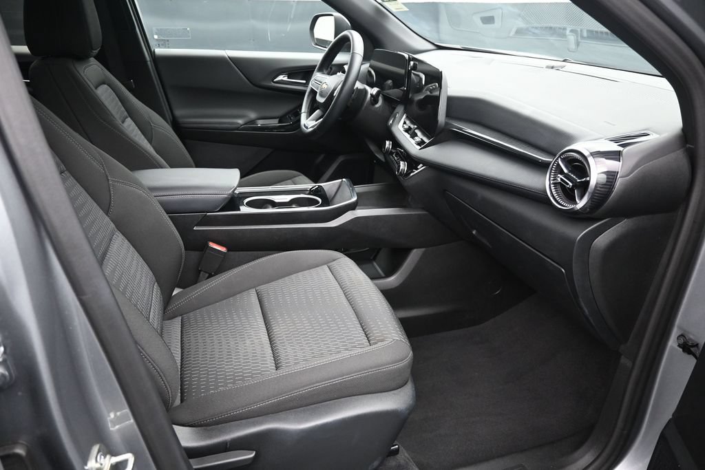 Used 2025 Chevrolet Equinox LT AWD/4WD image 26