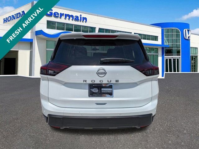 Used 2024 Nissan Rogue S image 6