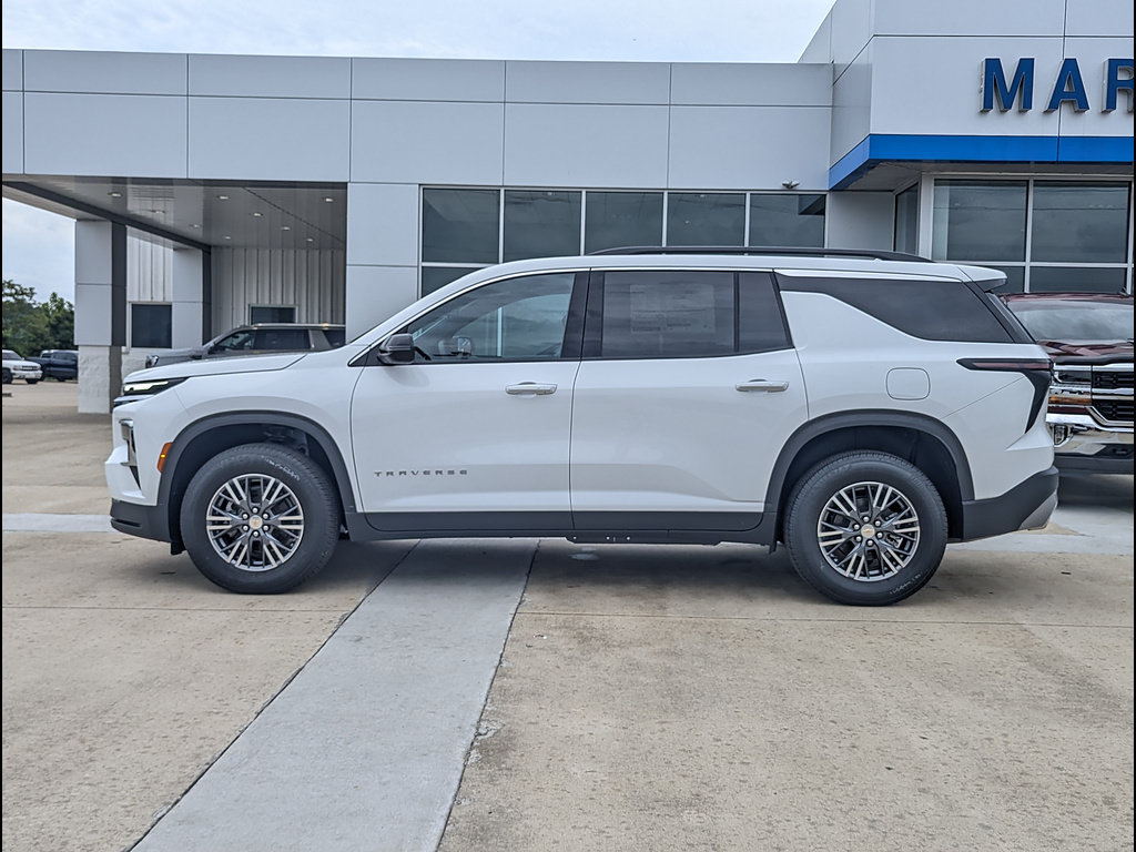 New 2026 Chevrolet Traverse LT w/ LPO, Floor Liner Package FWD image 9