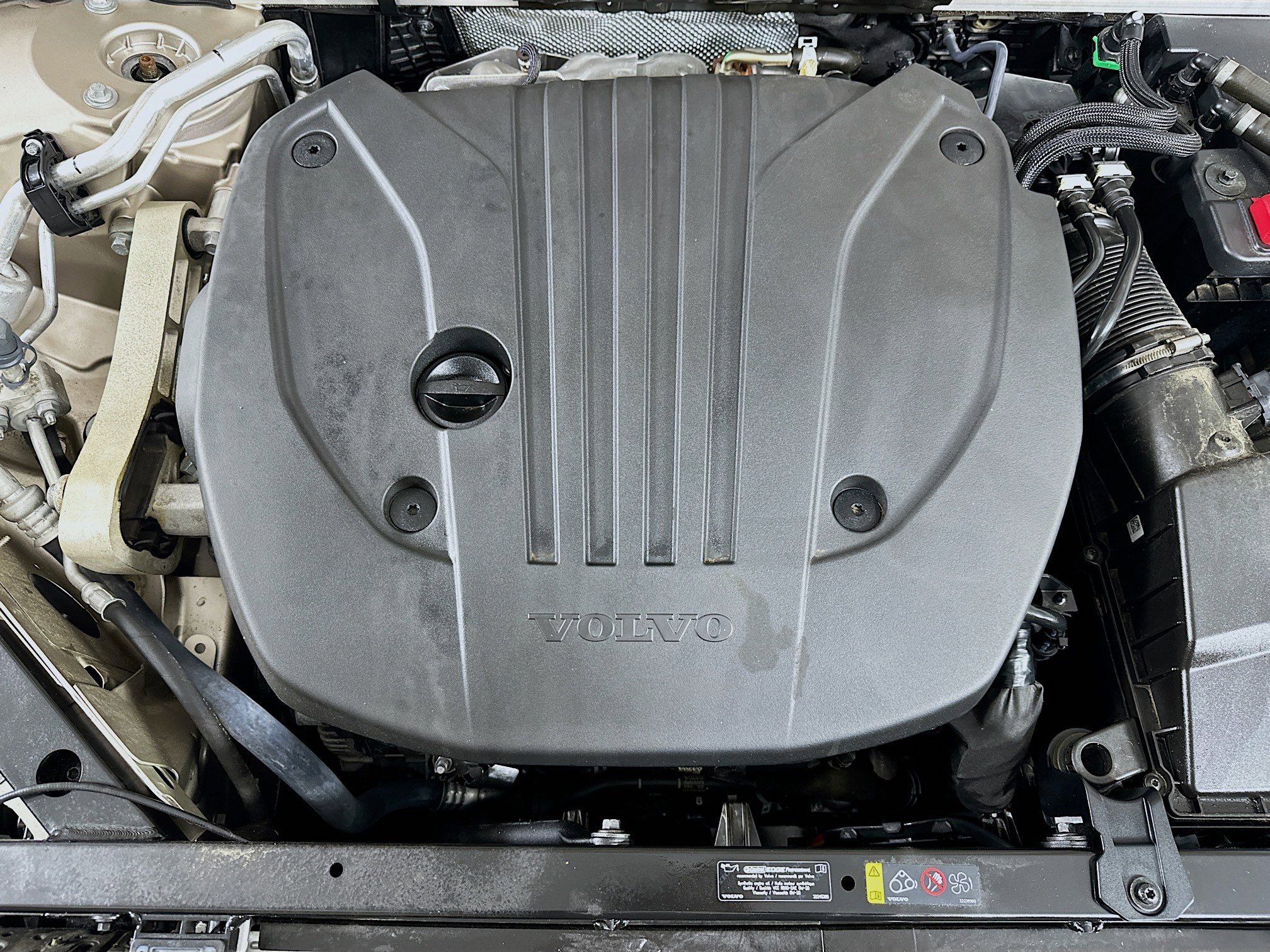 Used 2024 Volvo S60 B5 Plus image 33