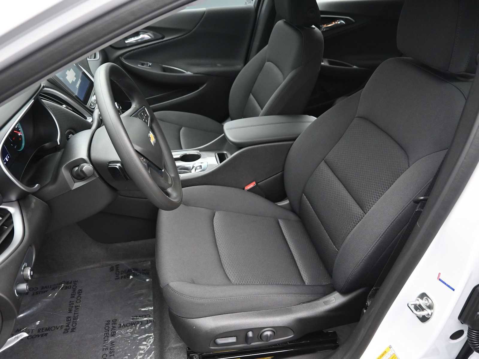 New 2025 Chevrolet Malibu LT FWD image 10