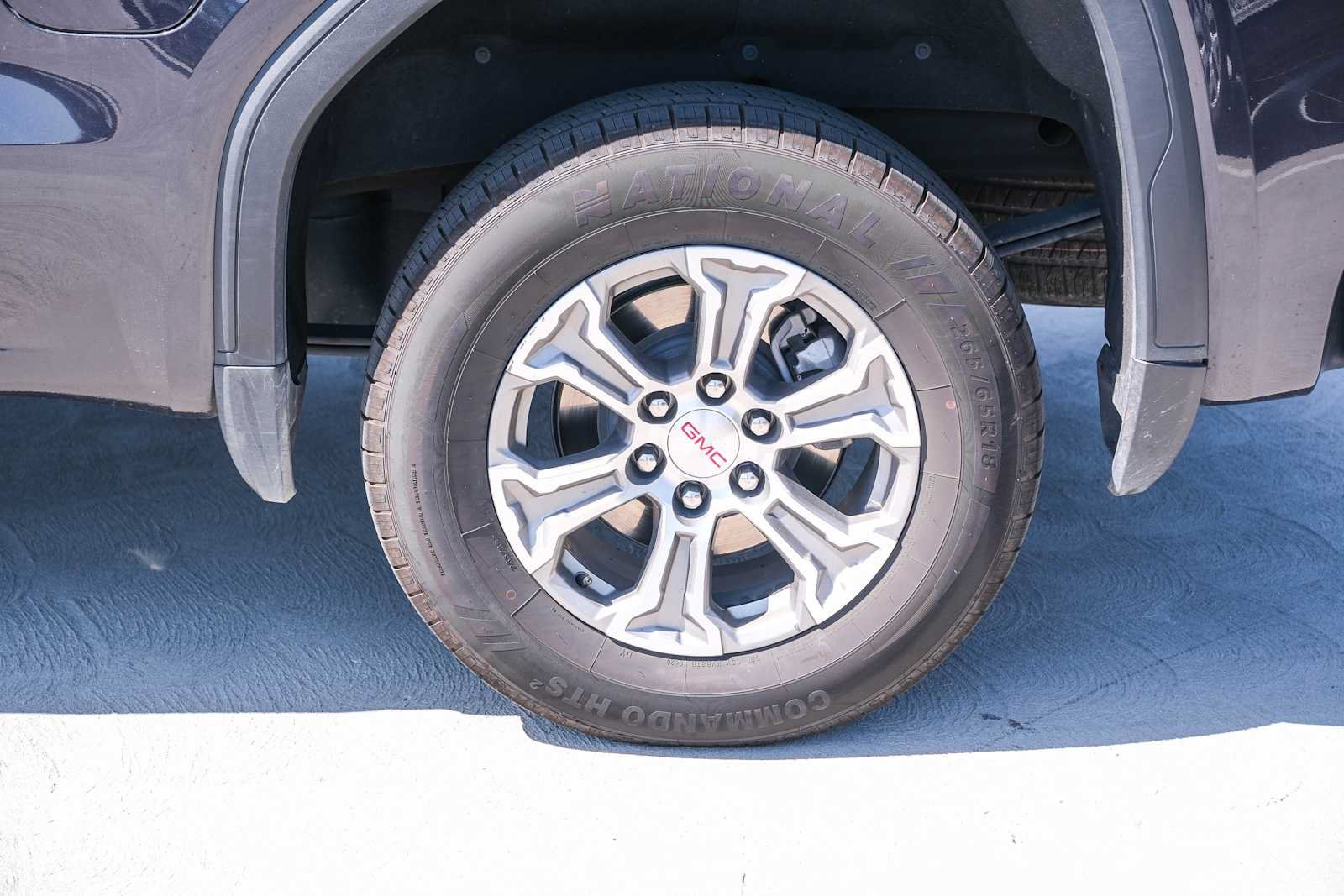 Used 2025 GMC Sierra 1500 SLT RWD image 9