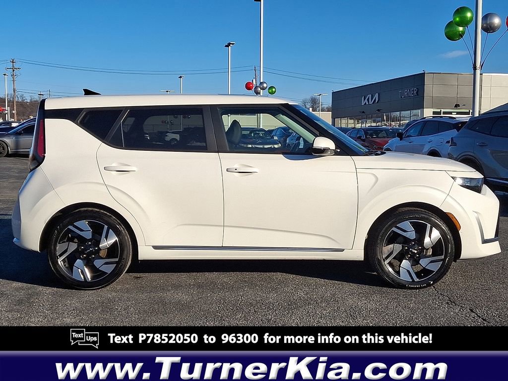 Used 2023 Kia Soul GT-Line FWD image 37