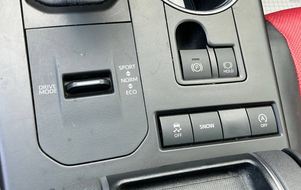Used 2021 Toyota Highlander XSE FWD image 42