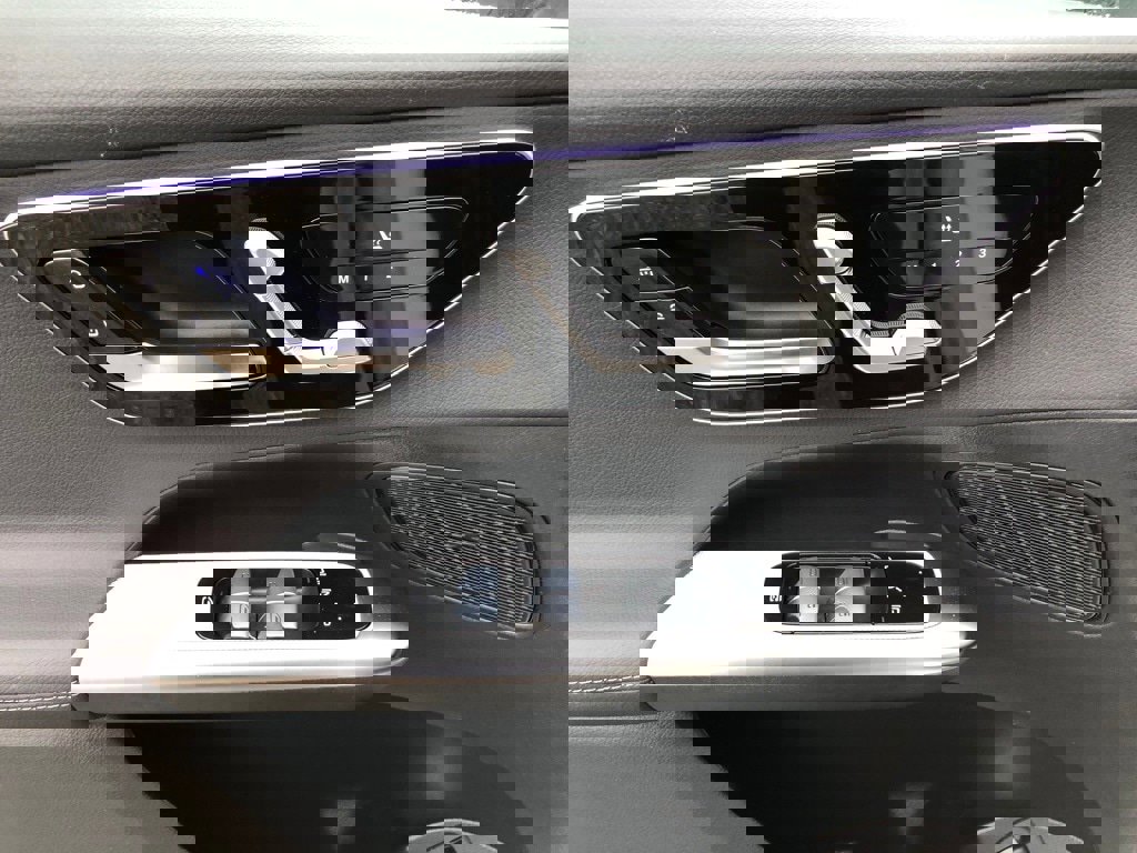 New 2025 Mercedes-Benz GLC 300 4MATIC image 12