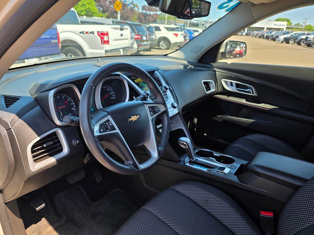 Used 2013 Chevrolet Equinox LT w/ Driver Convenience Package AWD/4WD image 9