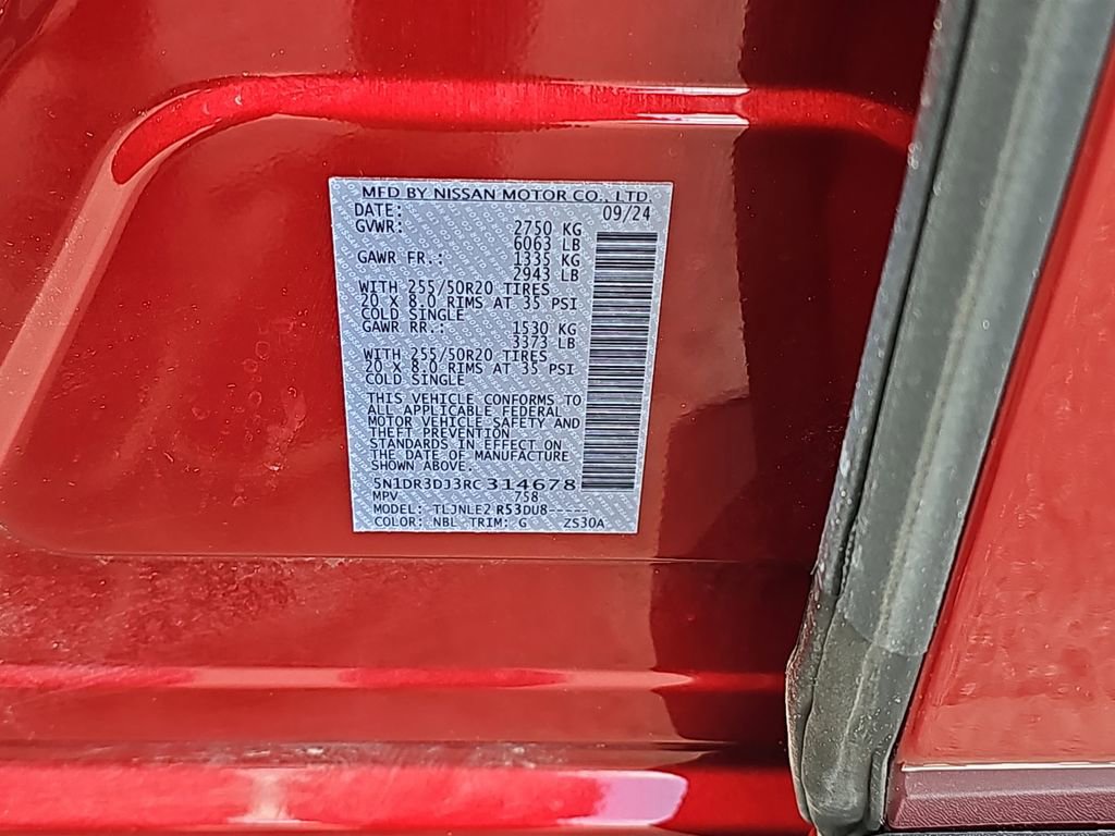 Used 2024 Nissan Pathfinder Platinum w/ Cargo Package image 40