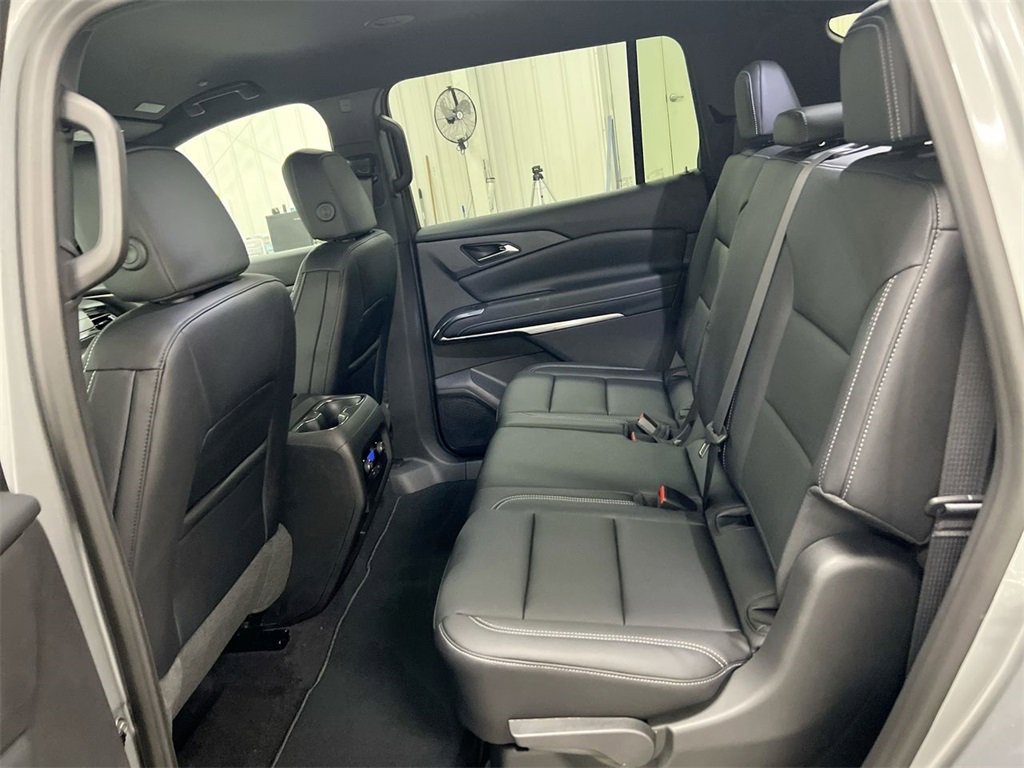 New 2026 Chevrolet Traverse LT image 23