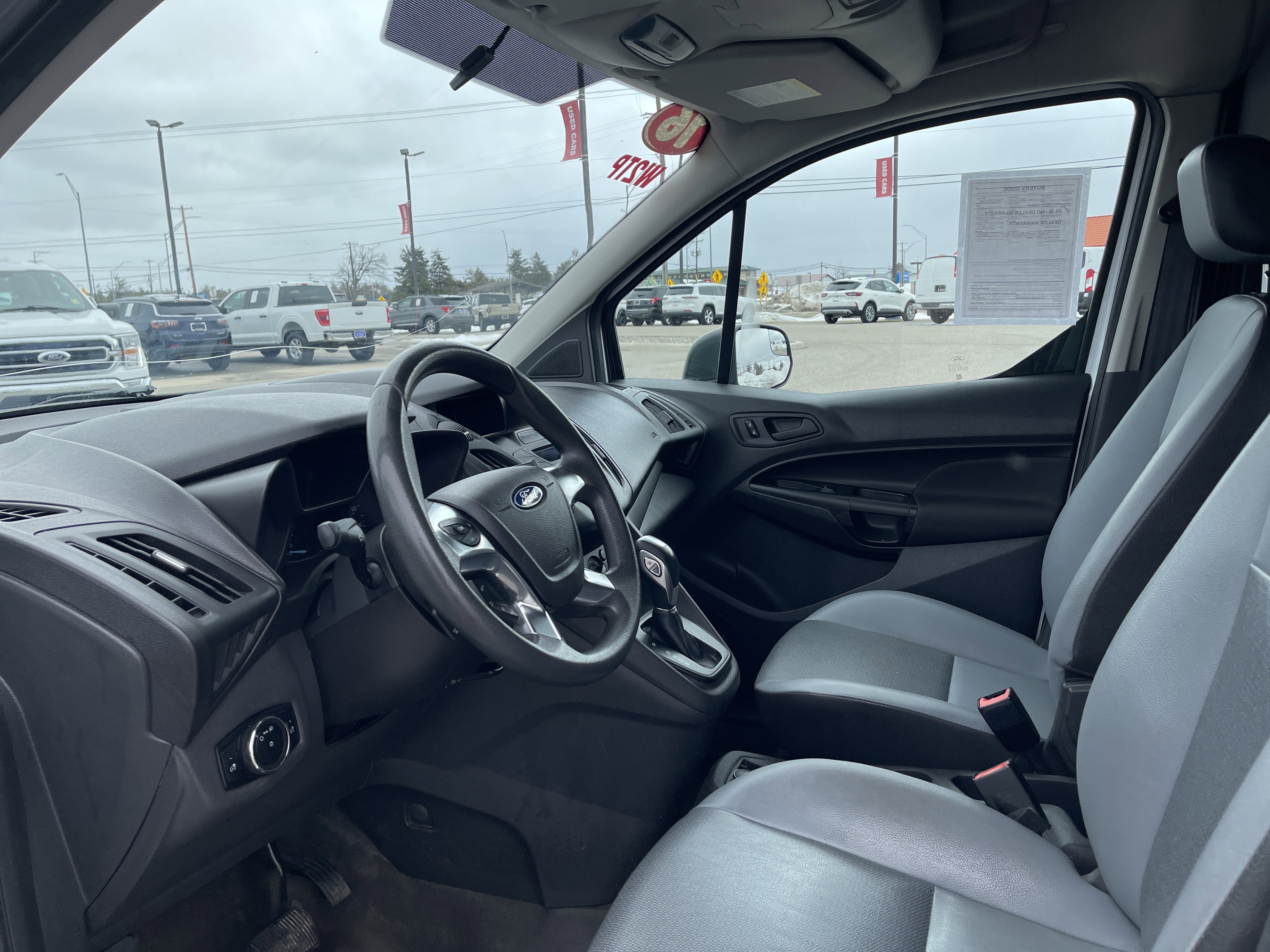Used 2016 Ford Transit Connect XL image 12