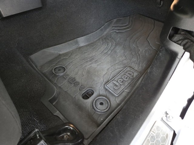 Used 2021 Jeep Wrangler Unlimited Islander w/ Uconnect 4C Nav & Sound Group image 14