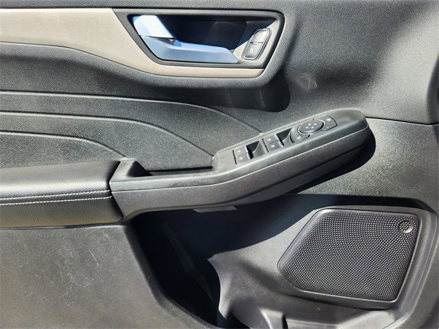 Used 2022 Ford Escape SEL image 26