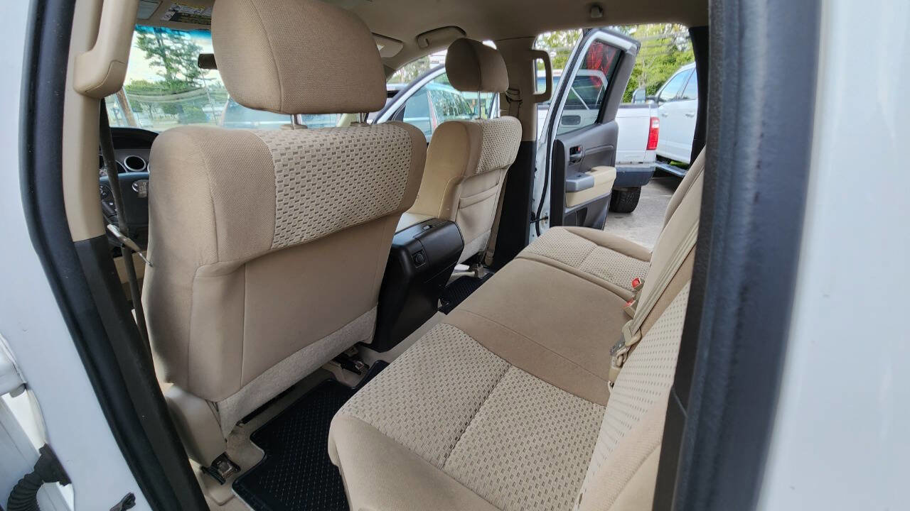 Used 2011 Toyota Tundra 4x4 Double Cab image 28