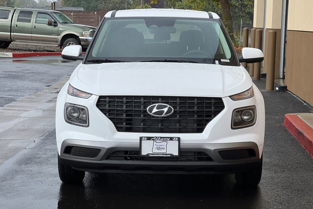 New 2026 Hyundai Venue SE image 3