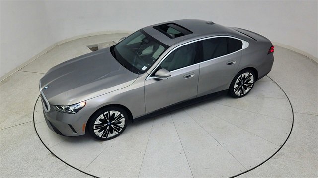 Used 2025 BMW i5 xDrive40 image 82