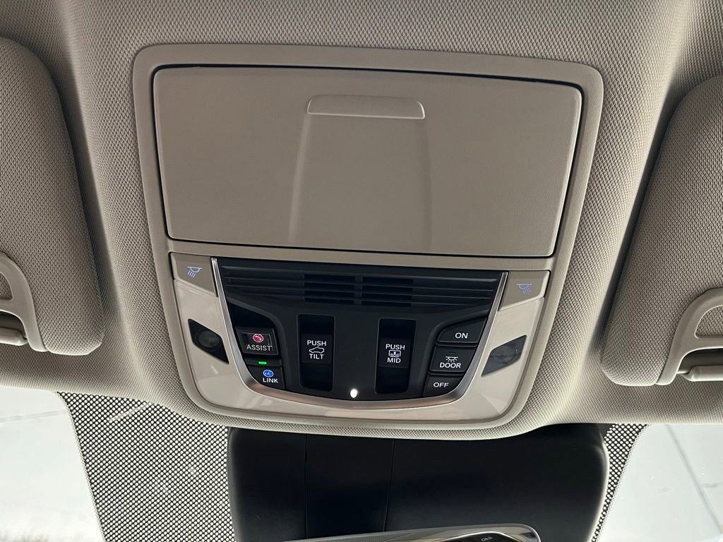 New 2026 Acura RDX SH-AWD w/ Advance Package image 9