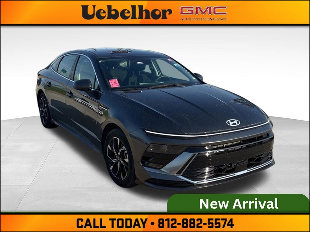 Used 2025 Hyundai Sonata SEL FWD image 1