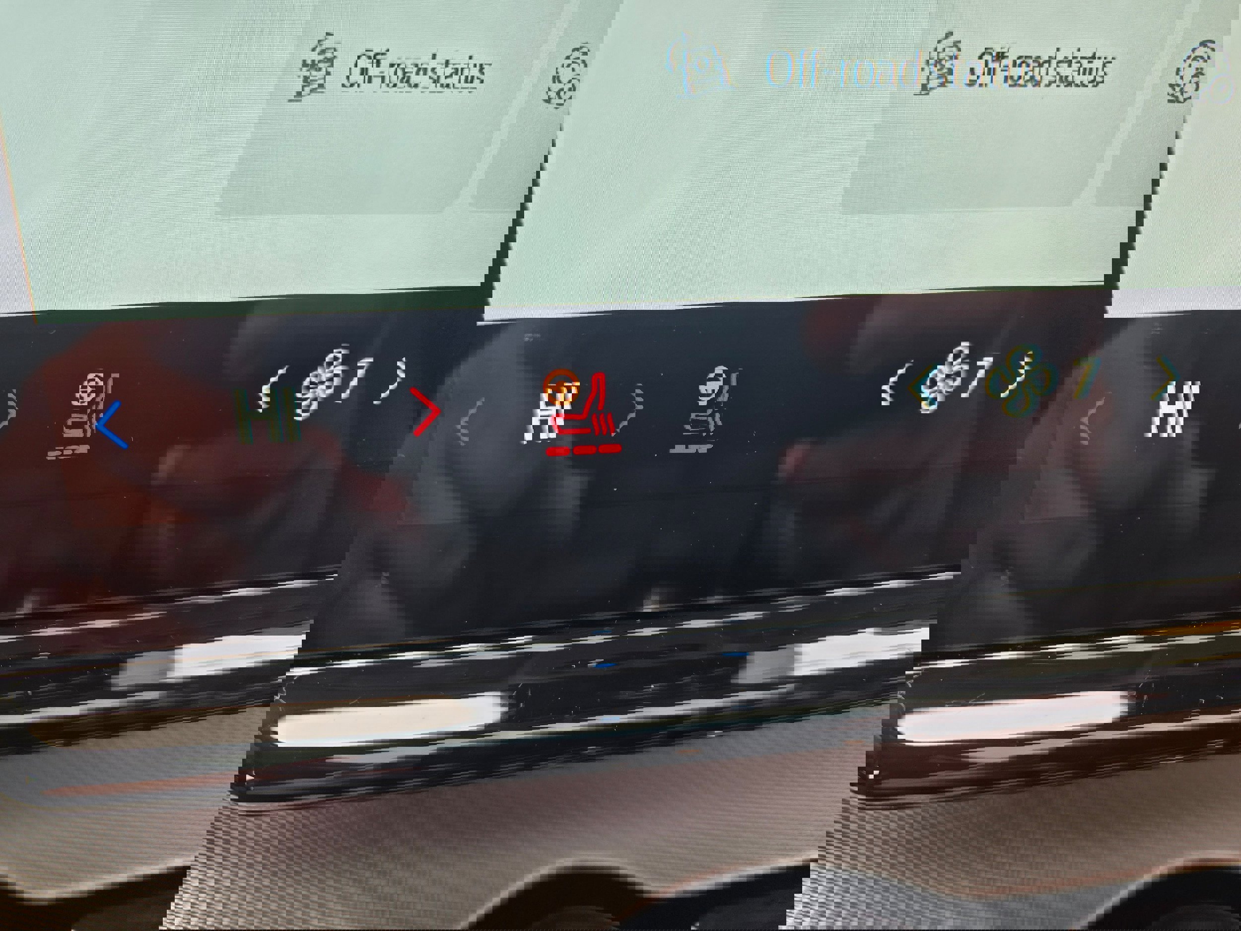 Certified 2025 Ford Expedition Active AWD/4WD image 28