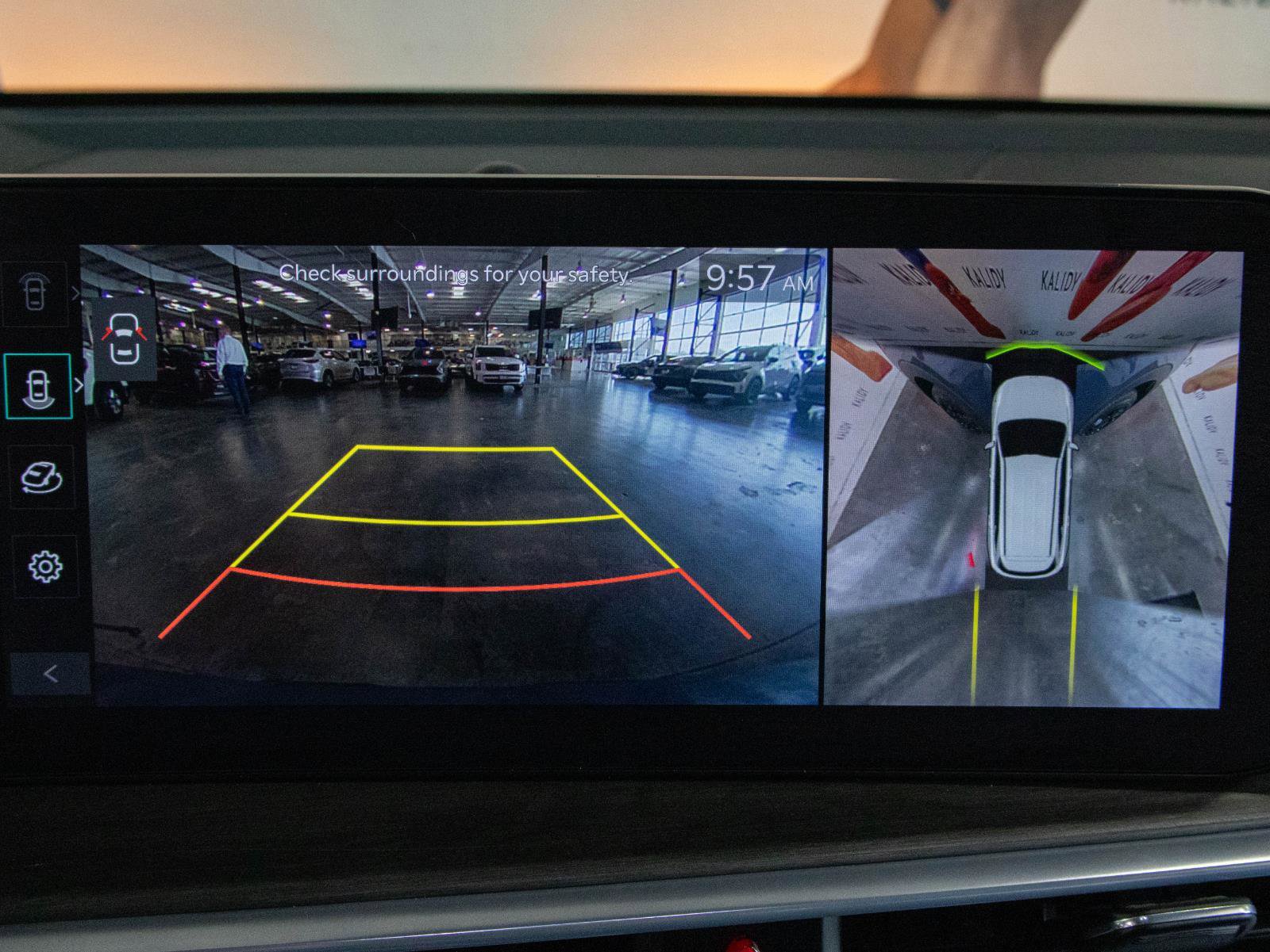 New 2025 Kia Sorento SX image 7