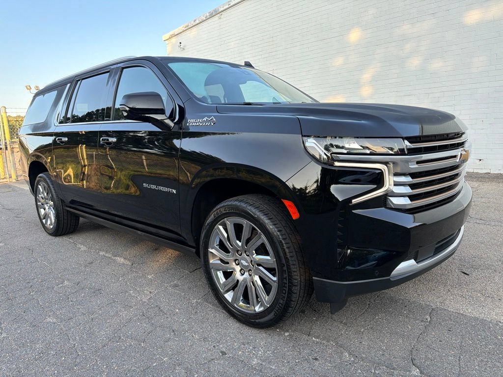 Used 2021 Chevrolet Suburban High Country w/ Premium Package AWD/4WD image 8