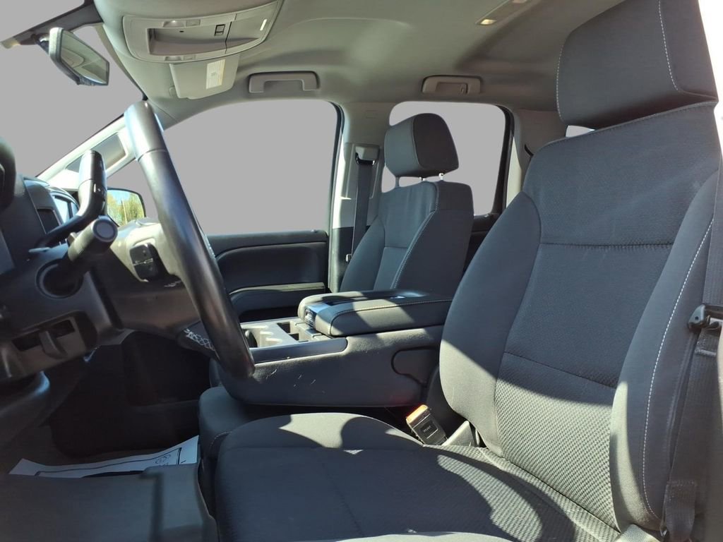 Used 2018 Chevrolet Silverado 1500 LT w/ All Star Edition image 8