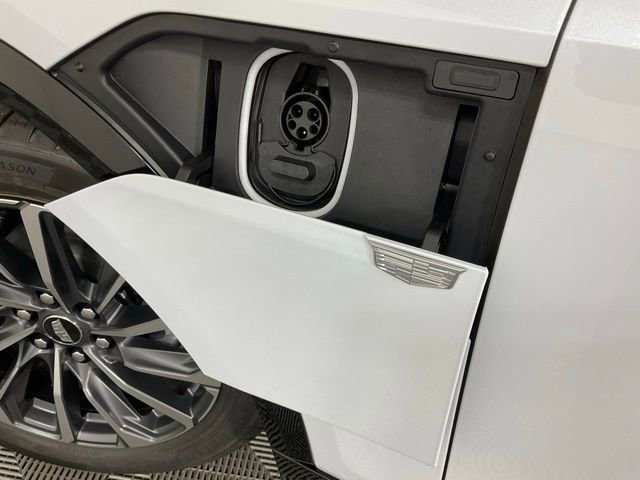 New 2026 Cadillac Lyriq Sport image 40