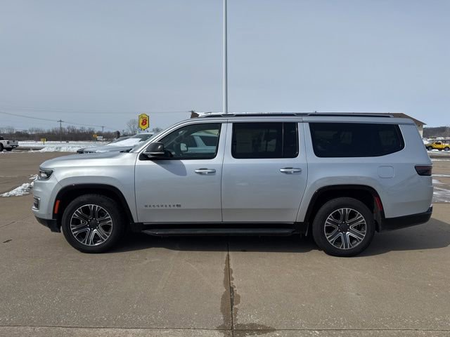 Used 2024 Jeep Wagoneer L Series II w/ Flexible Seating Group image 6