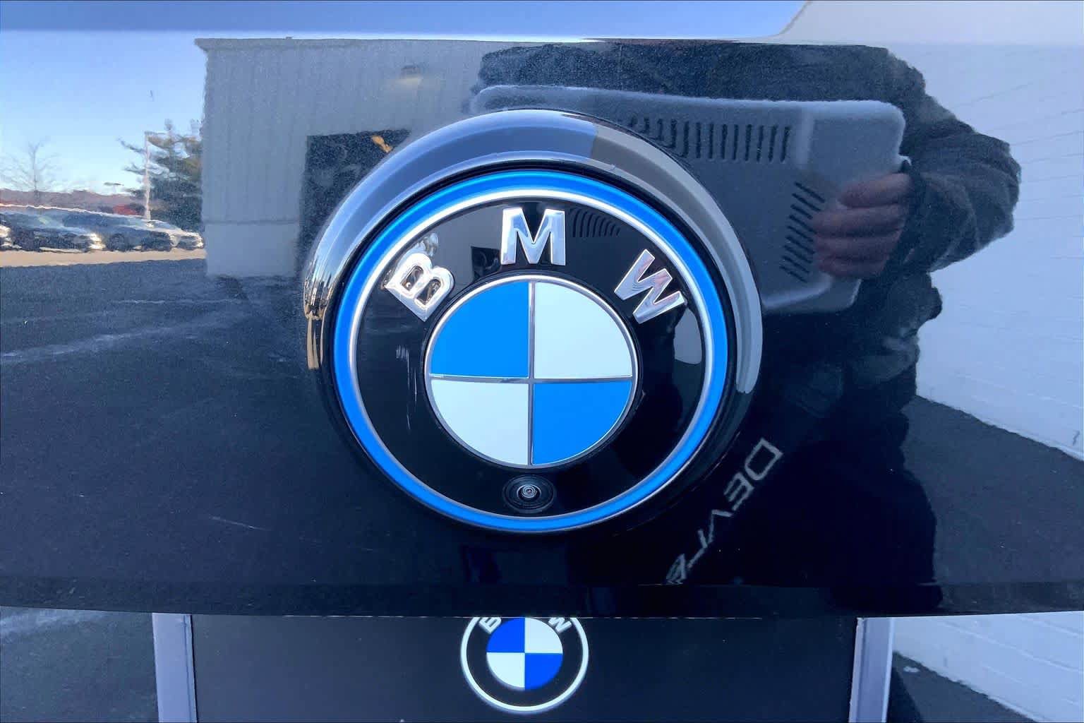 Used 2025 BMW iX M60 AWD/4WD image 9