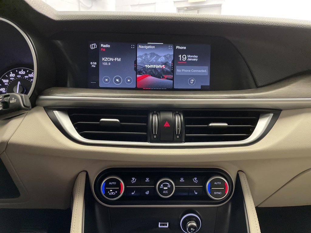 Used 2021 Alfa Romeo Stelvio Ti image 16