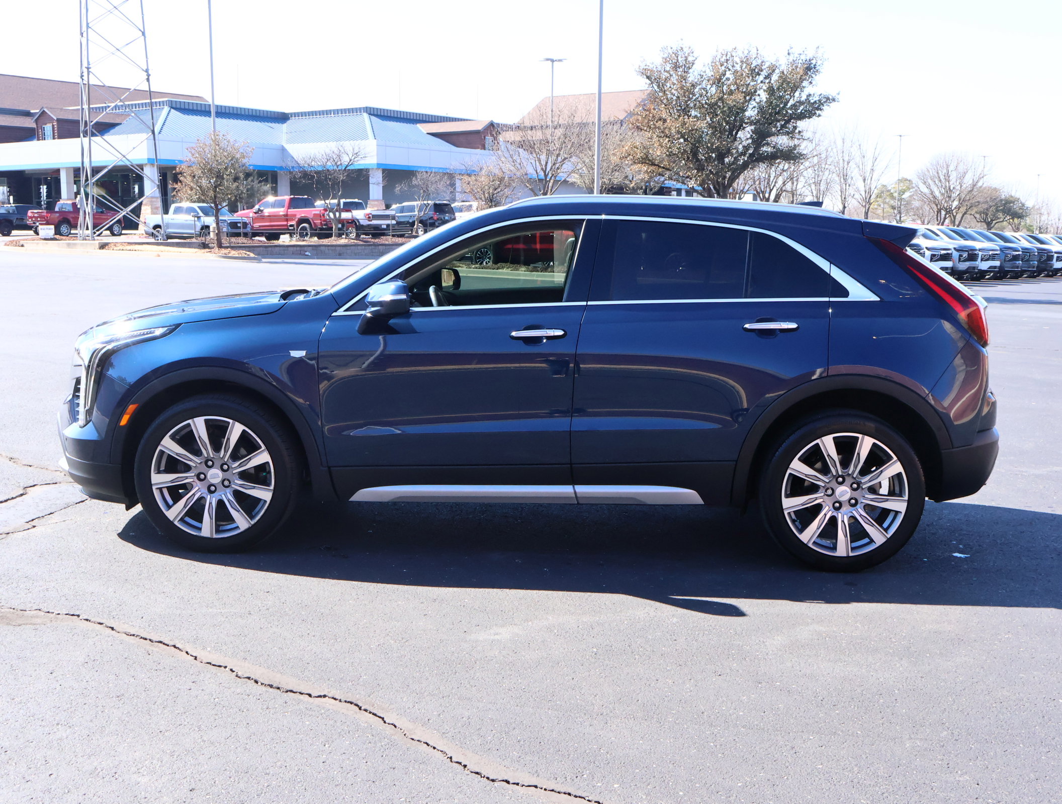 Used 2019 Cadillac XT4 Premium Luxury image 33